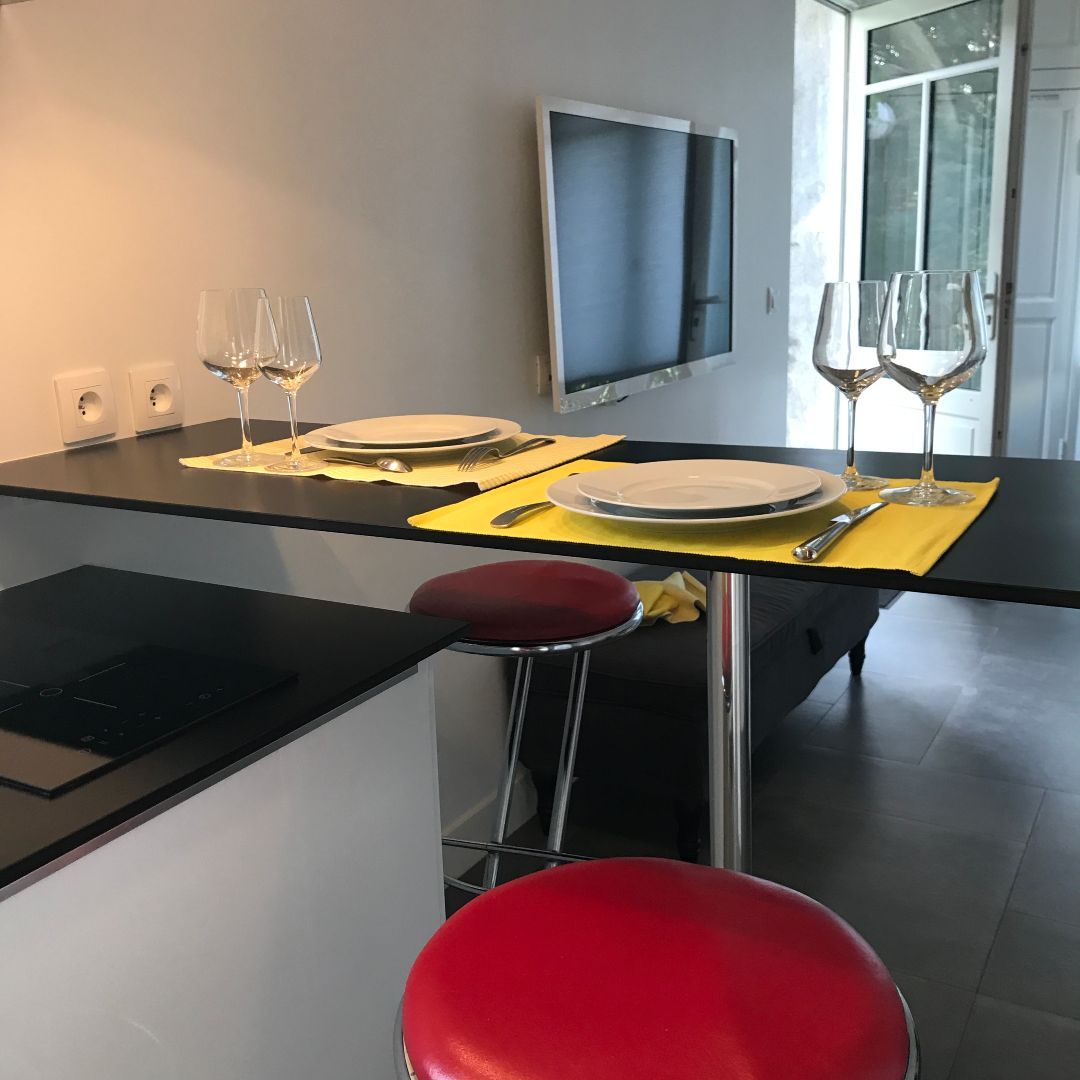 logement-buis-cuisine-a-table-chatillon