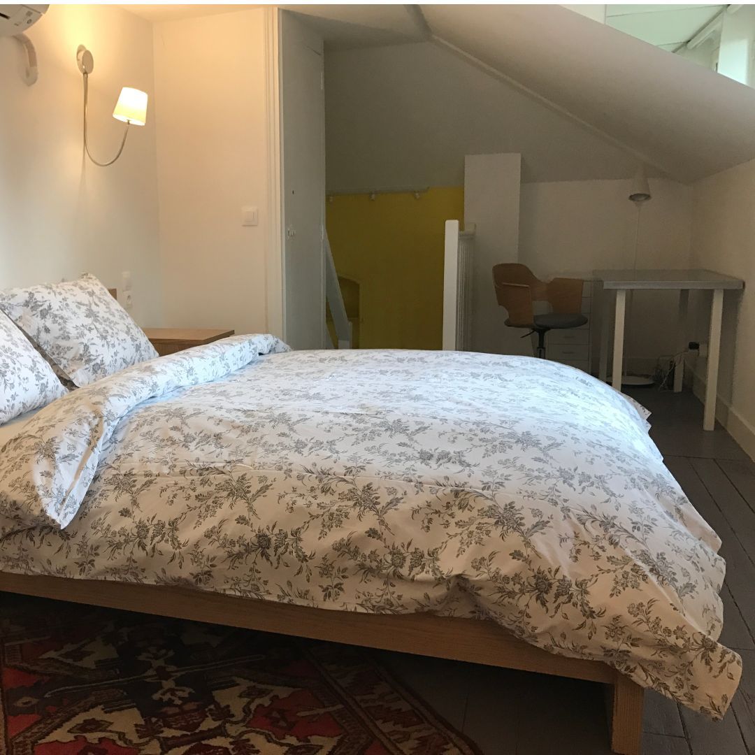 logement-location-appartement-buis-chambre-lit-bureau-chatillon