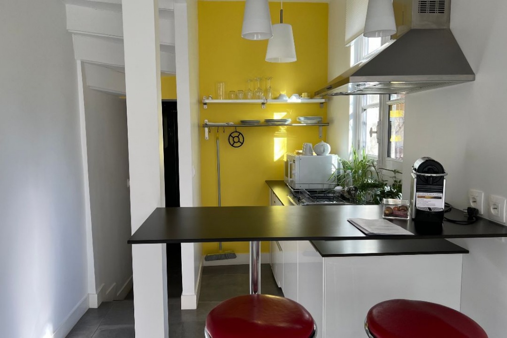 logement-location-appartement-buis-cuisine-bar-chatillon